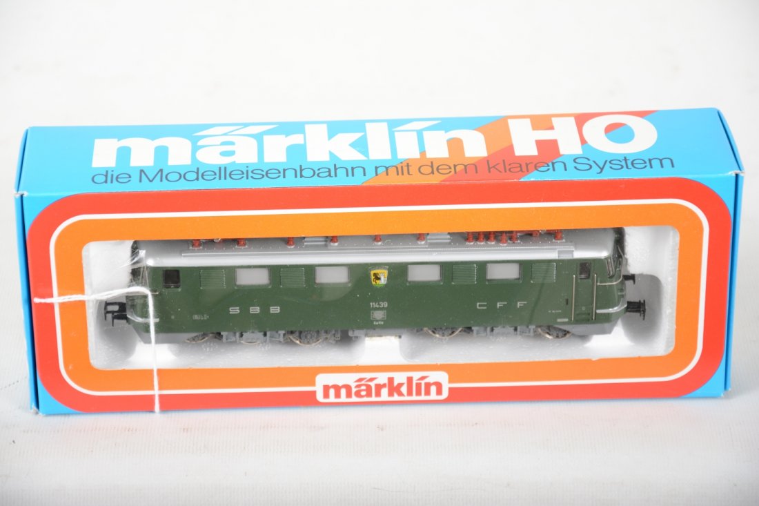 Boxed Marklin HO 3350 Swiss Electric (1 of 2)