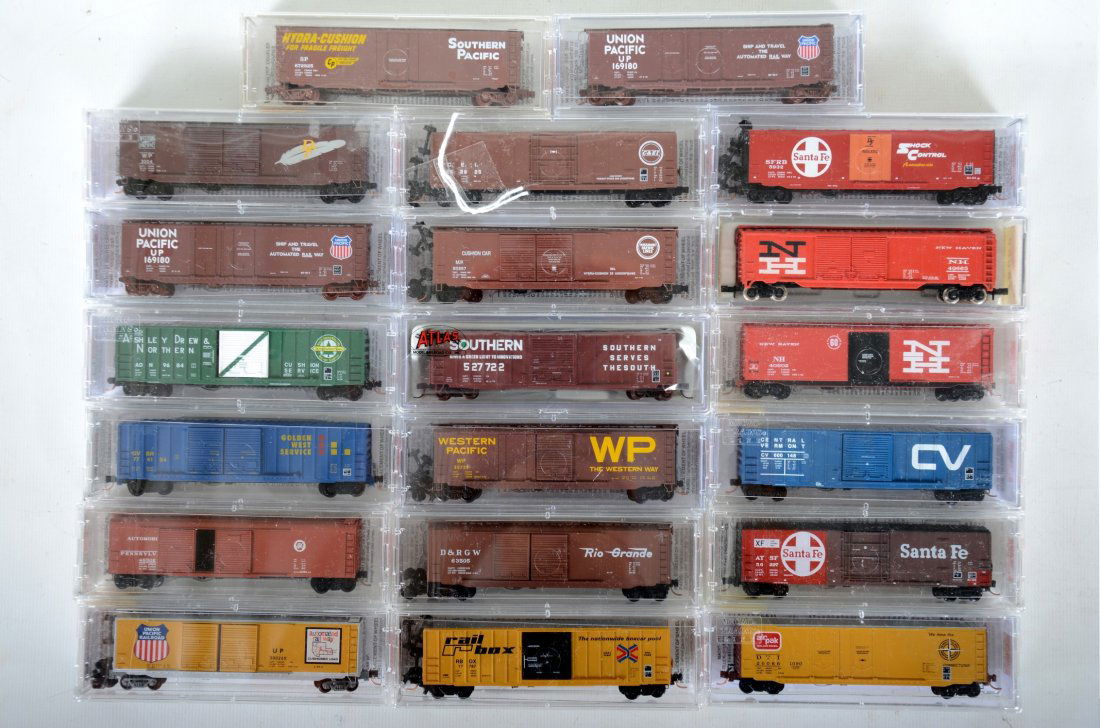 20 Micro-Trains N Ga 50 ft Boxcars (1 of 2)