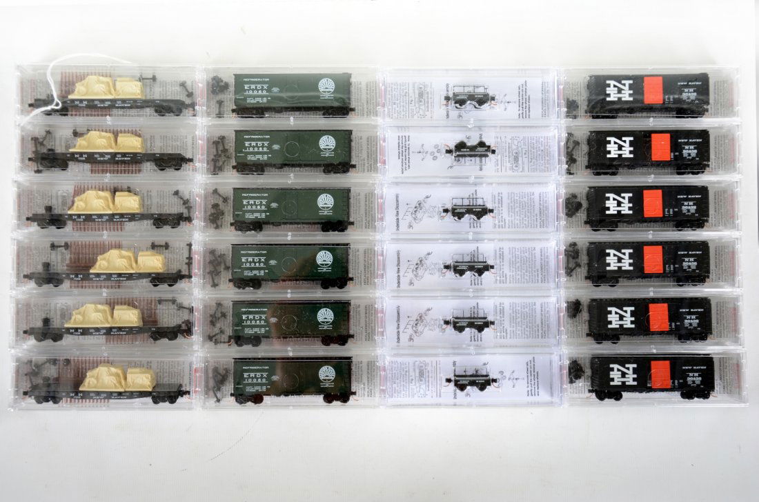 24 Micro-Trains N Ga Freight Cars (1 of 2)