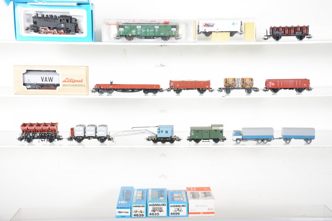 Marklin HO Steam Freight Set, Plus (1 of 5)