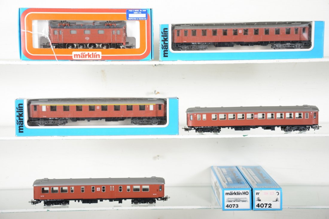 Boxed Marklin HO Swedish Passenger Set (1 of 5)