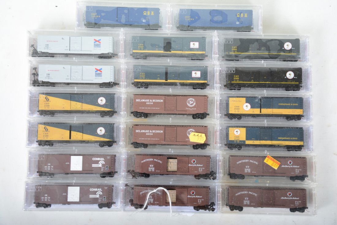 20 Micro-Trains N Ga 50 ft Boxcars (1 of 2)
