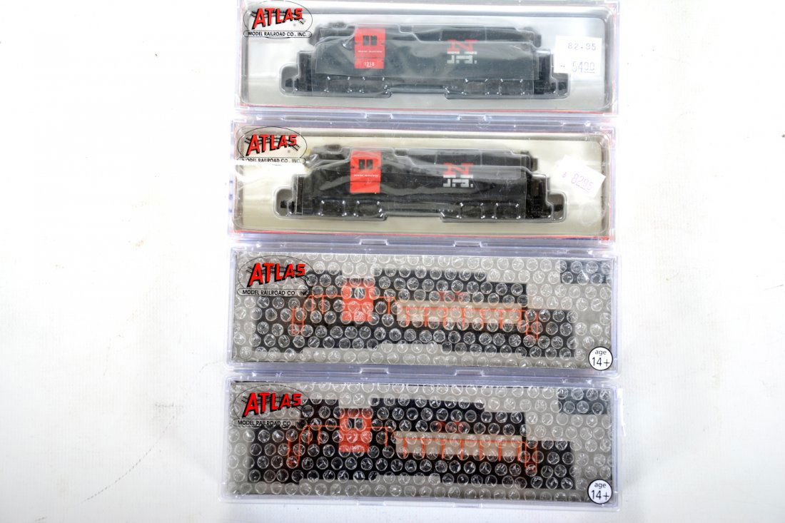 4 Atlas N Ga New Haven GP-9 Diesels: Includes cab numbers 1220, 1218, 1211 & 1 without designation, all appear new in boxes, C10