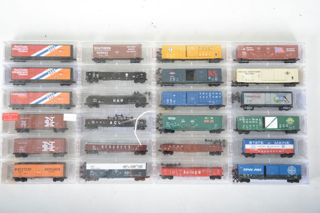 24 Micro-Trains N Ga Freight Cars (1 of 2)