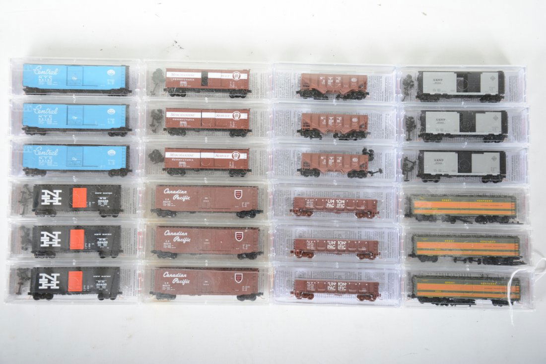 24 Micro-Trains N Ga Freight Cars (1 of 2)