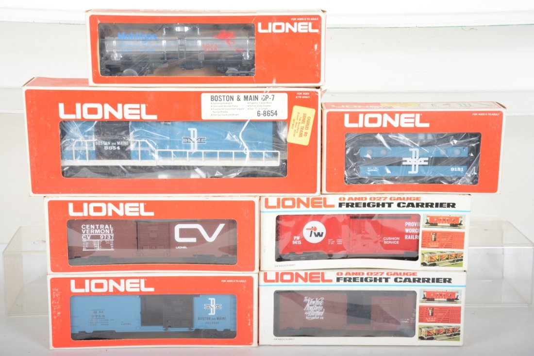 Lionel MPC B&M Diesel Freight Set (1 of 2)