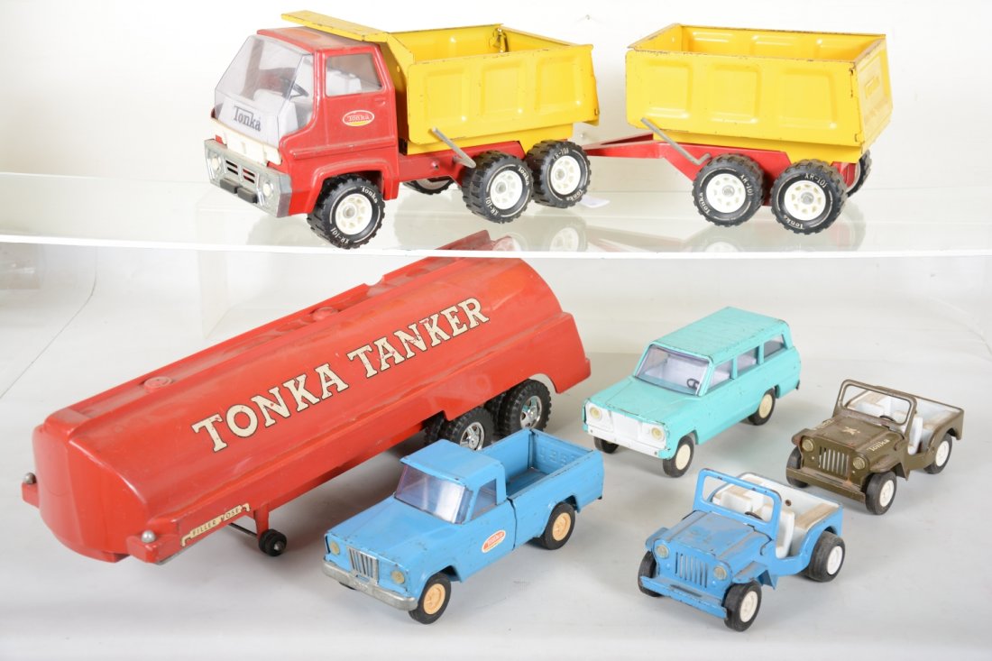 1960s & 1970s Tonka Trucks (1 of 2)