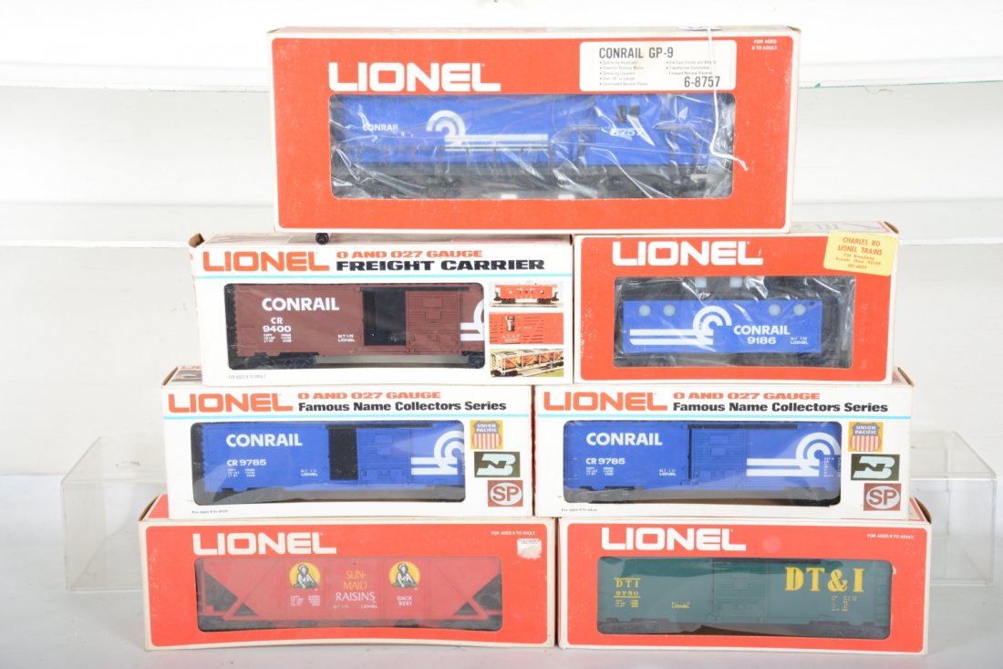 Lionel MPC Conrail Diesel Freight Set (1 of 2)