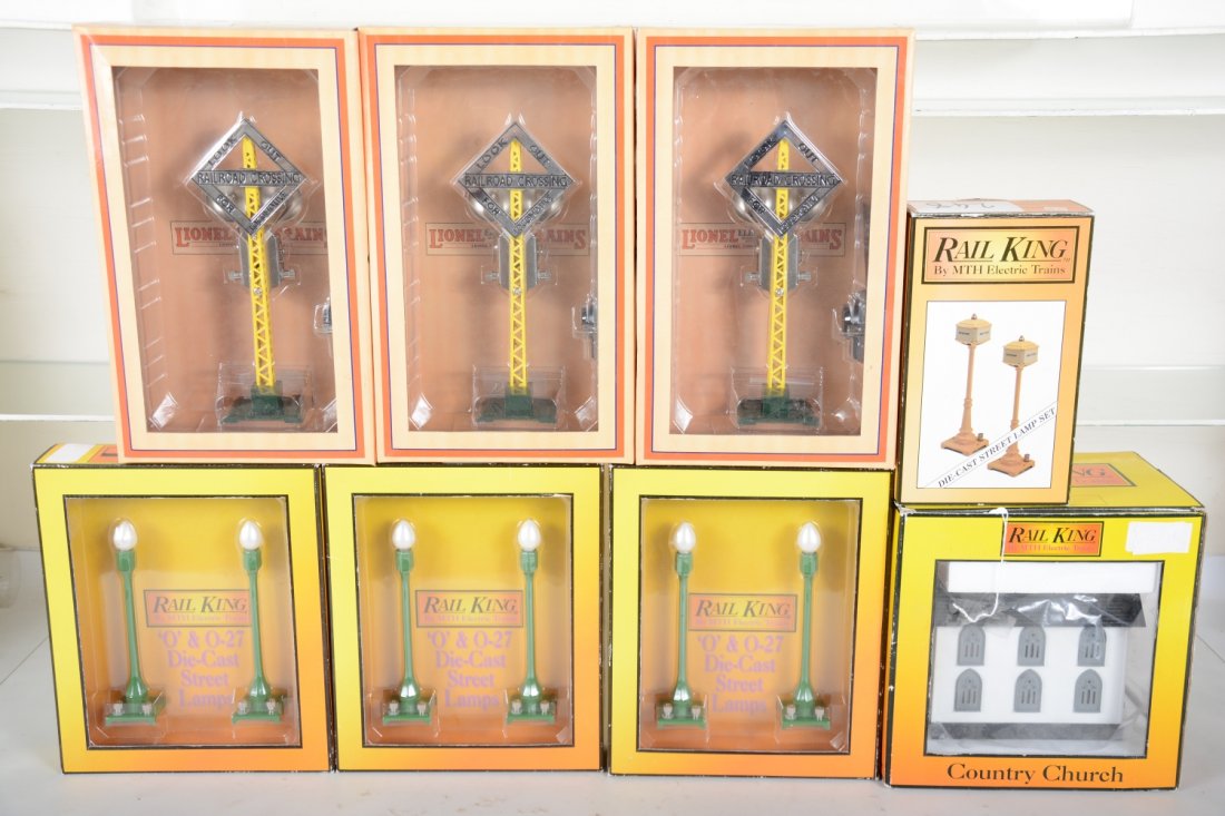 Lionel & MTH Accessories (1 of 2)