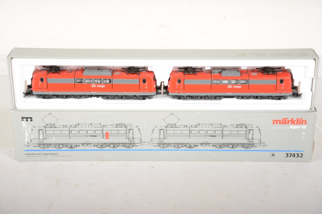 Marklin HO 37432 DB Cargo Dual Electric Locos (1 of 2)