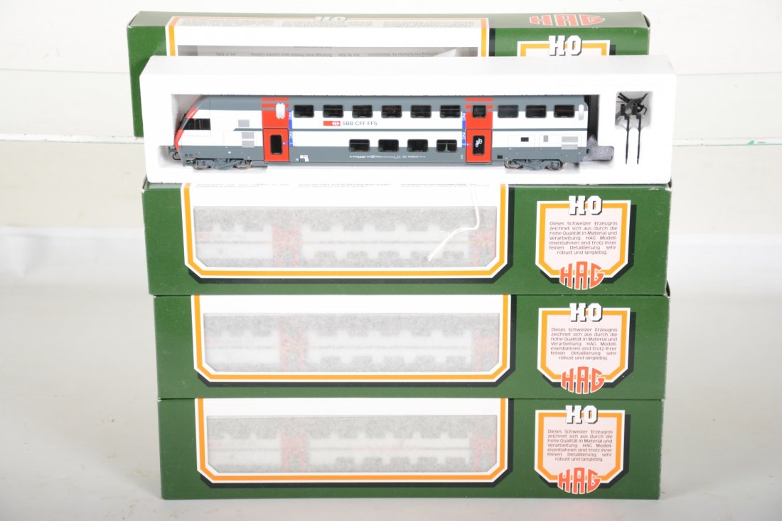 4 HAG HO Swiss Passenger Cars (1 of 2)