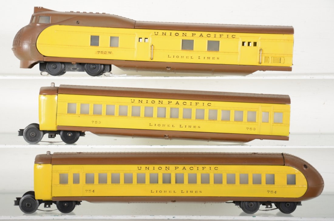 Restored Lionel 751W Portland Streamliner (1 of 4)