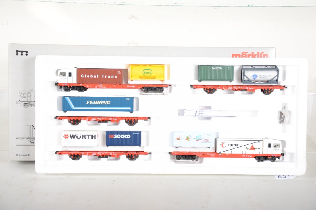 Marklin HO 37091 Sggoorrss 700 Container Train (1 of 2)