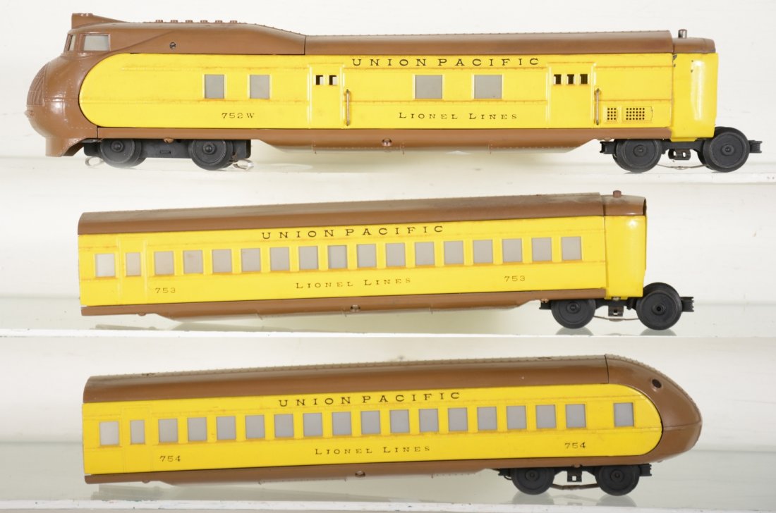 Restored Lionel 751W Portland Streamliner (1 of 4)