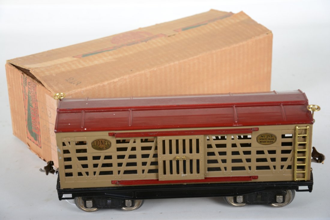 Nice Boxed Early Lionel 213 Stock Car (1 of 4)