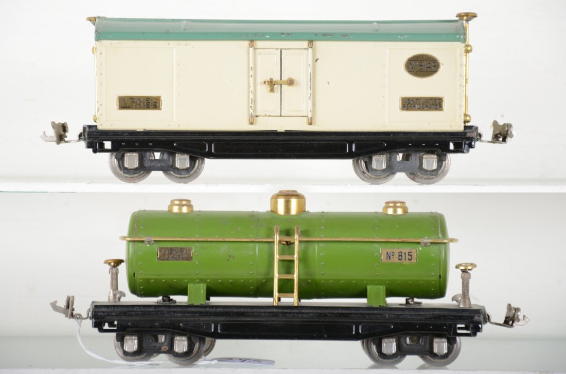 Clean Lionel 815 & 814R Freight Cars (1 of 4)