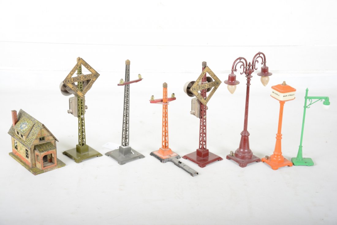 Lionel Accessory Lot (1 of 2)