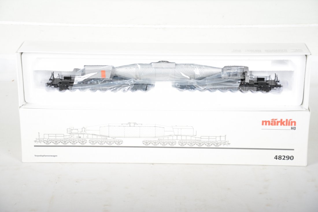 Marklin HO 48290 Heavy Hauler: Nice siding piece or for your smelting plant. It is like new with box, C9
