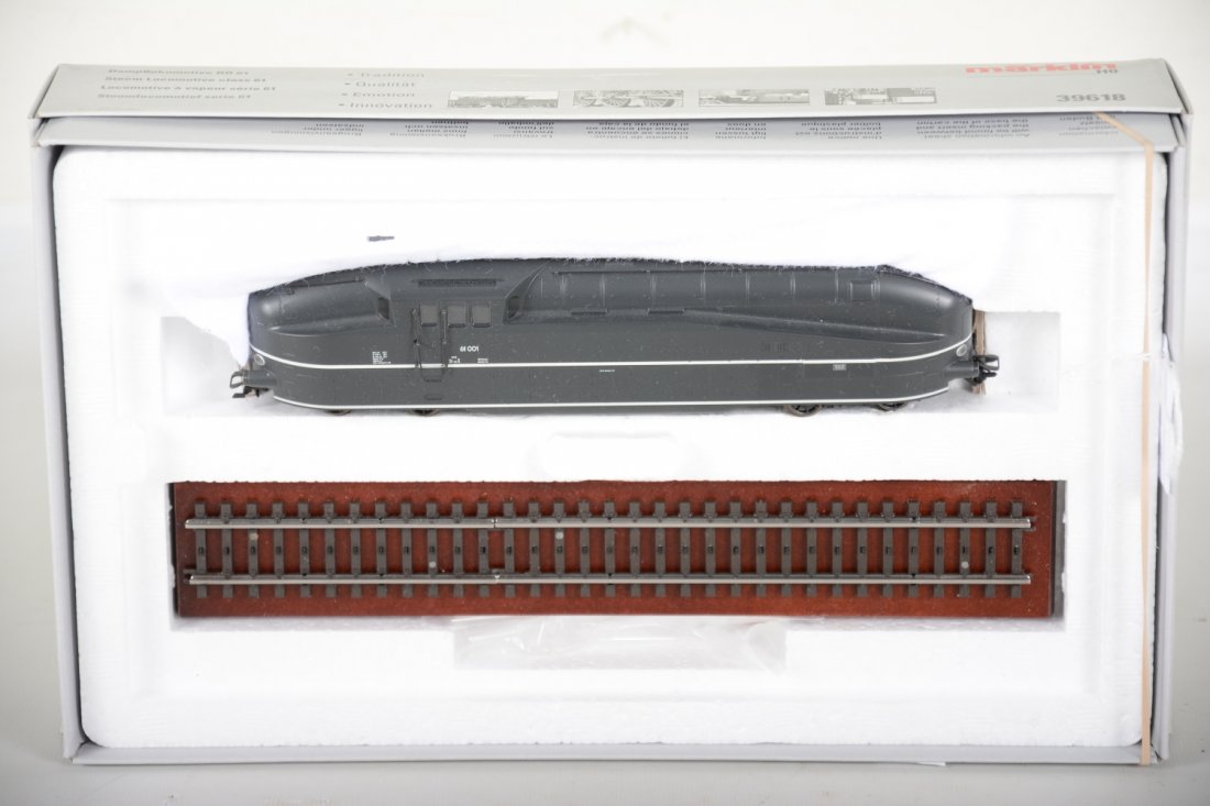 Marklin HO 39618  61 Class Locomotive (1 of 2)