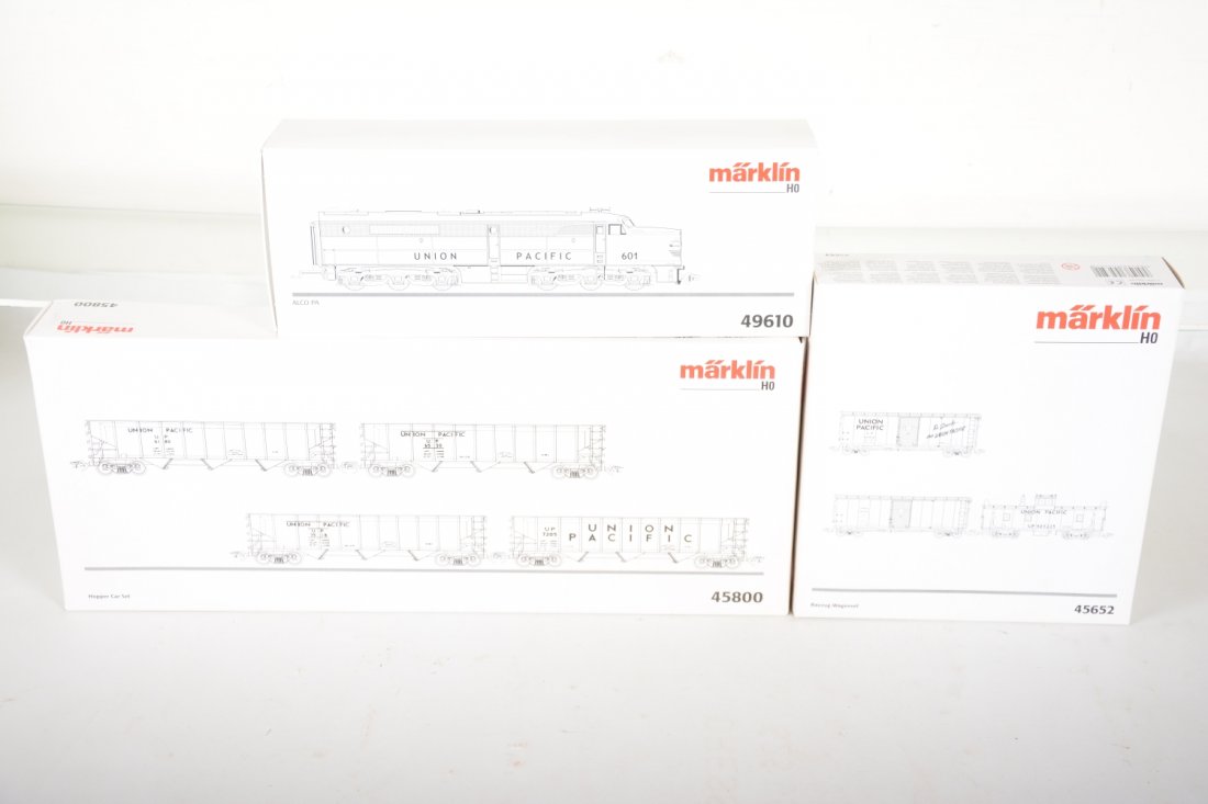 Marklin HO Union Pacific Diesel Freight Set (1 of 2)