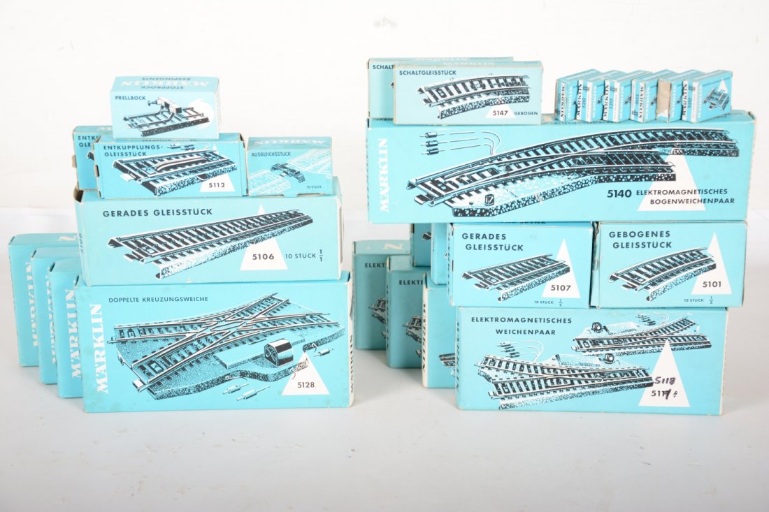 Boxed 1970s Marklin HO M Track (1 of 2)