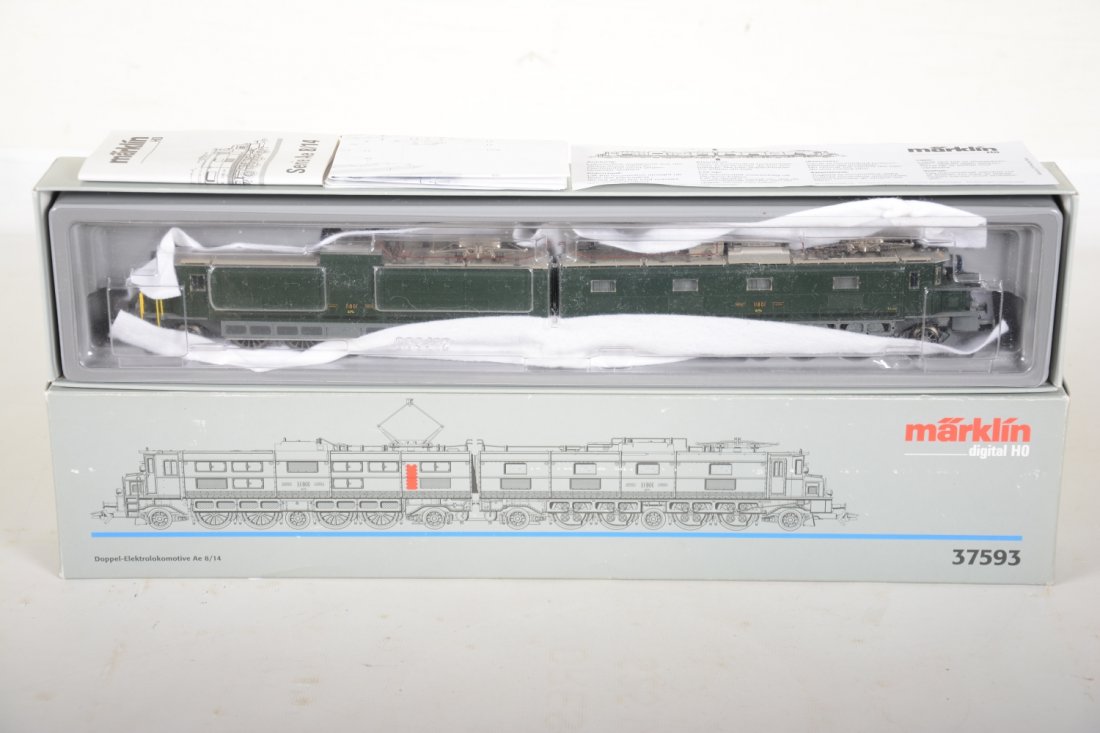 Marklin HO 37593 DB Double Locomotive: Model Ae 8/14 2-4-2-4-2+2-4-2-4-2. It has been test run with box and paperwork, C9