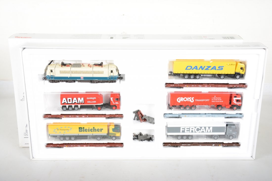 Marklin HO 28531 Roads To Rails Set (1 of 3)