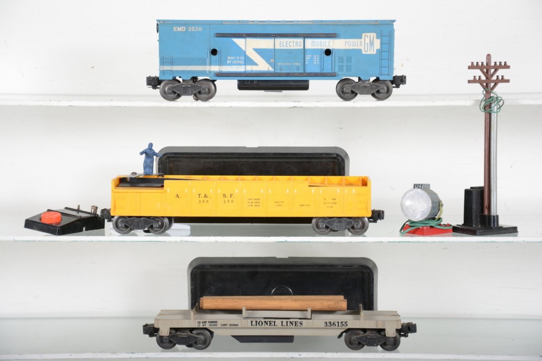 3 Lionel Operating Cars (1 of 4)
