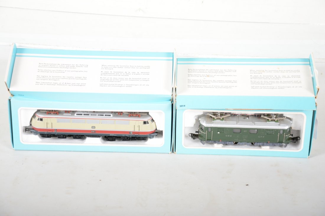 Marklin HO 3053 & 3014 Electric Locomotives (1 of 3)