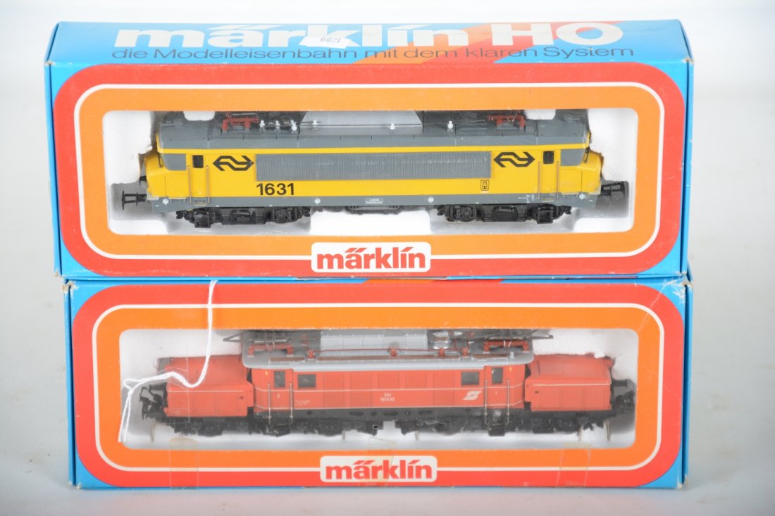 Marklin HO 3159 & 3326 Electric Locomotives (1 of 2)