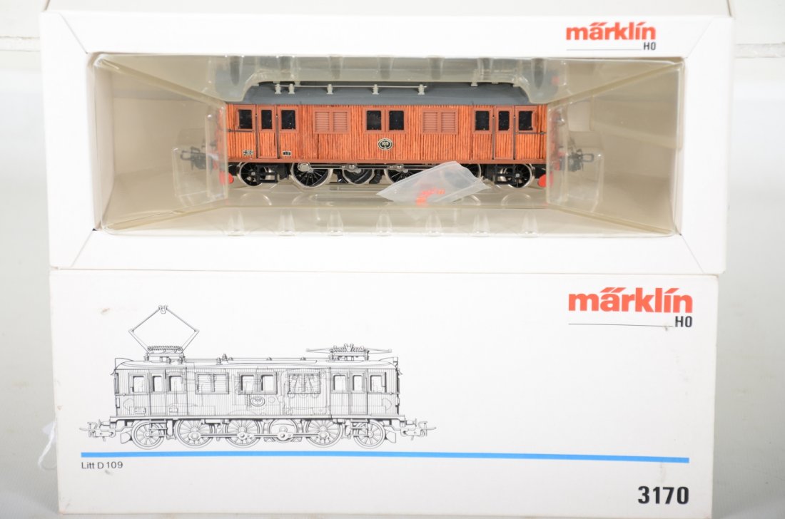 Marklin HO 3170 Teak Wood Electric: Unusual Litt D109 Swedish 2-6-2 electric with real teak wood applied to body. It has been test run with box, C9