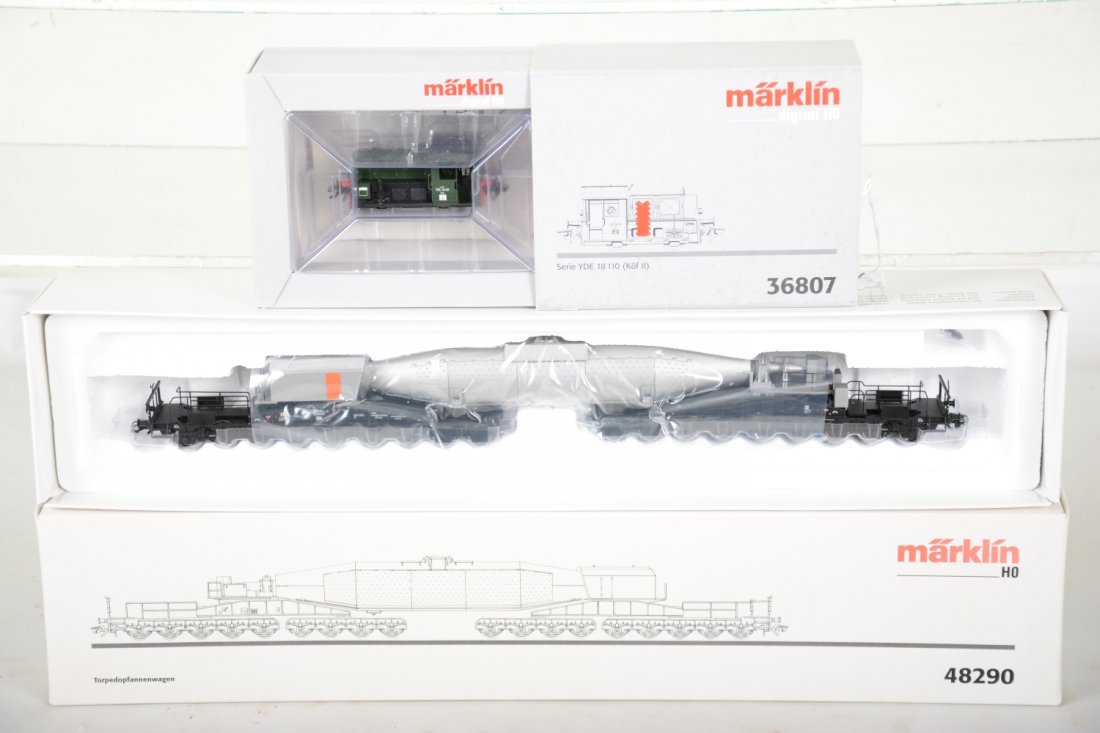 Marklin HO 36807 & 48290: Includes a digital 36807 YDE 18.110 diesel; 48290 Heavy hauler with smelting container. Both have been test run with boxes, C9