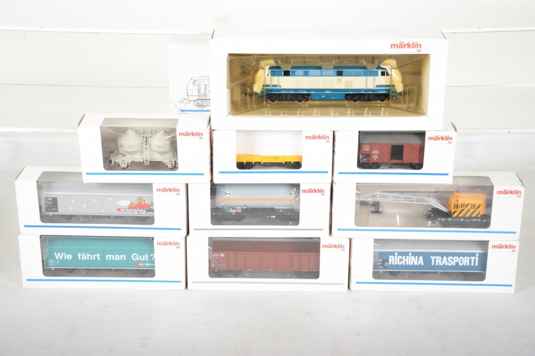 Marklin HO DB Diesel Freight Train (1 of 2)