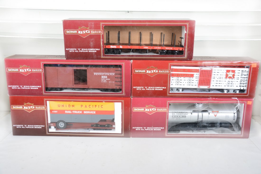 5 Bachmann Deluxe Freight Cars (1 of 2)