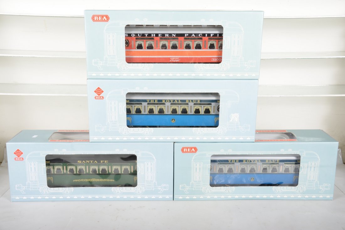 4 Aristo Craft Passenger Cars (1 of 2)