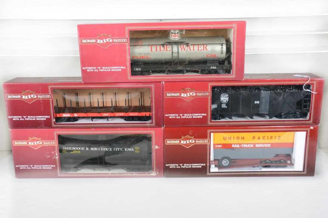 5 Bachmann Deluxe Freight Cars (1 of 2)