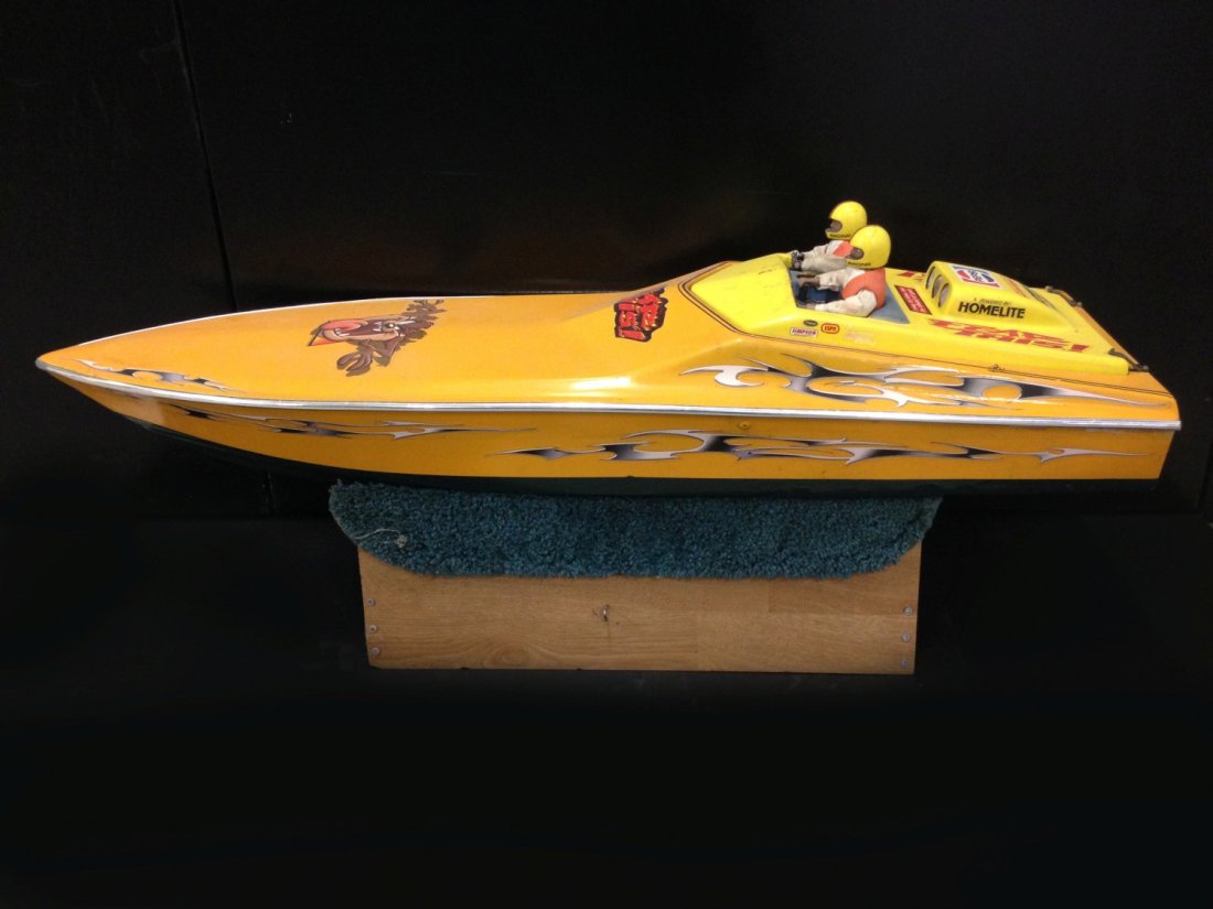48 Inch Model Racing Boat (1 of 8)