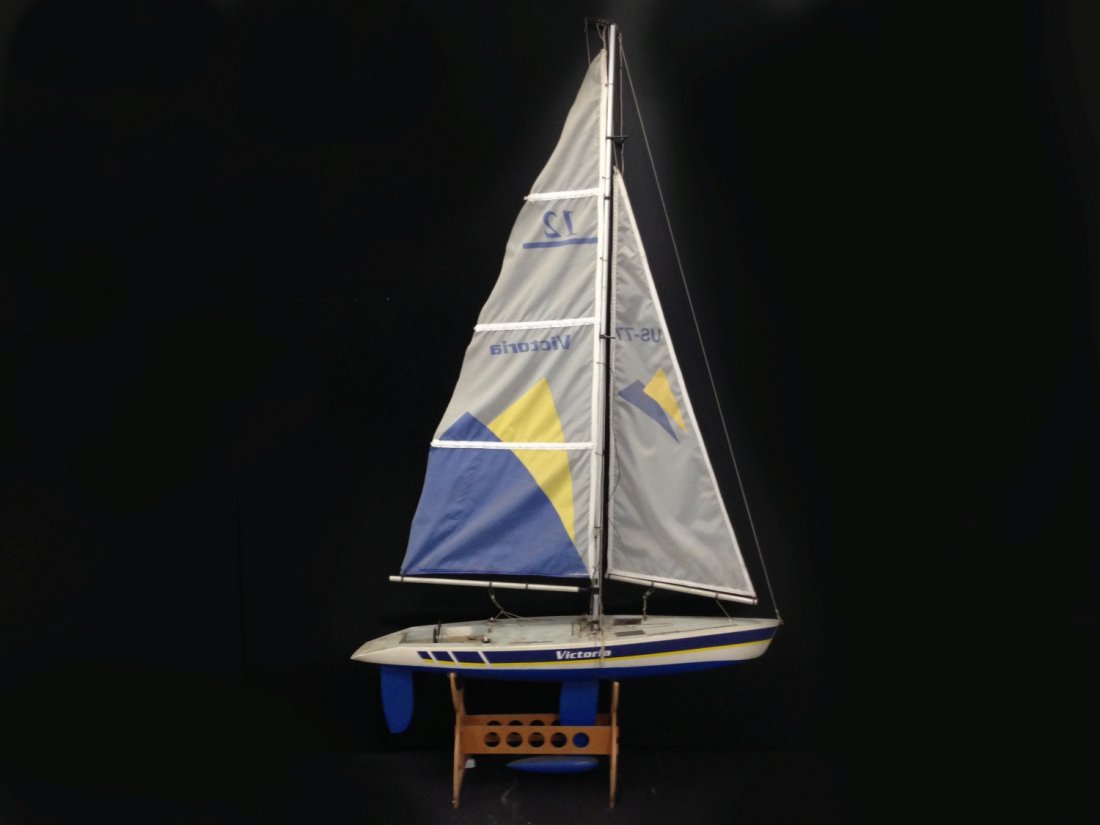 Radio Controlled Model Sail Boat (1 of 3)
