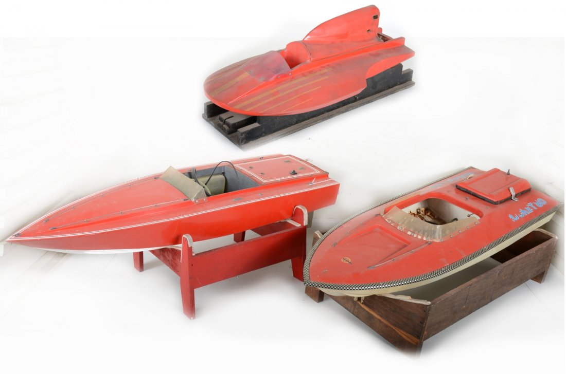 3 Gas Model Racing Boats, TLC (1 of 8)