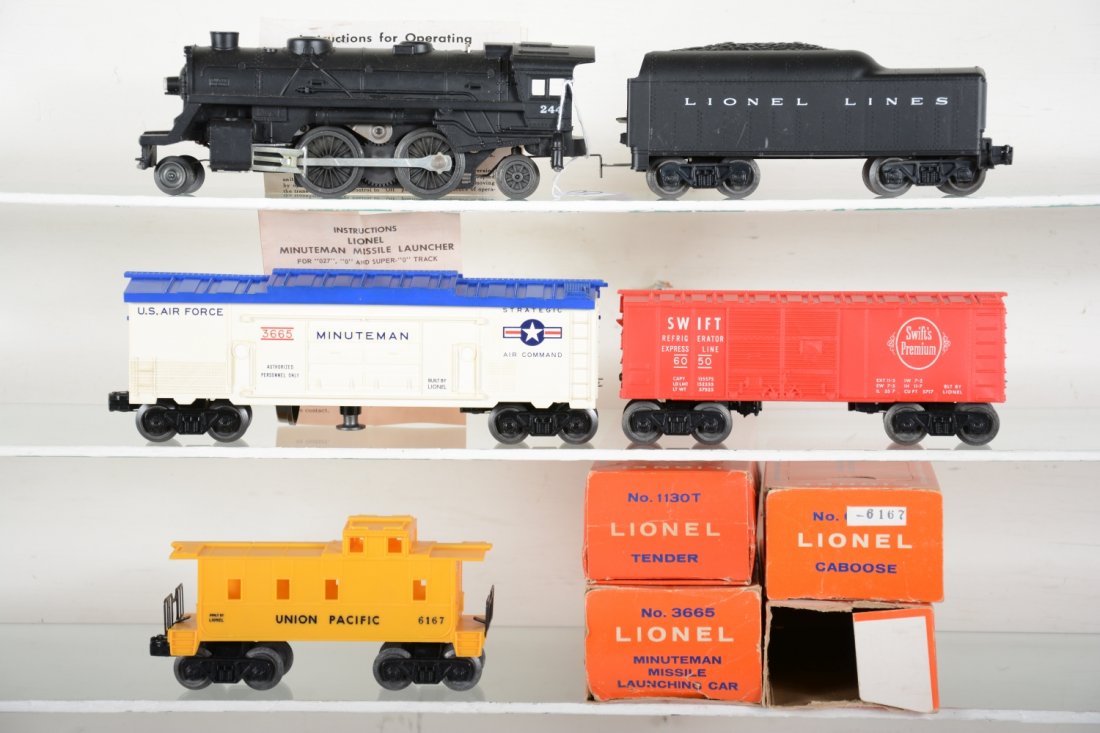 Boxed Lionel Steam Freight Set (1 of 4)