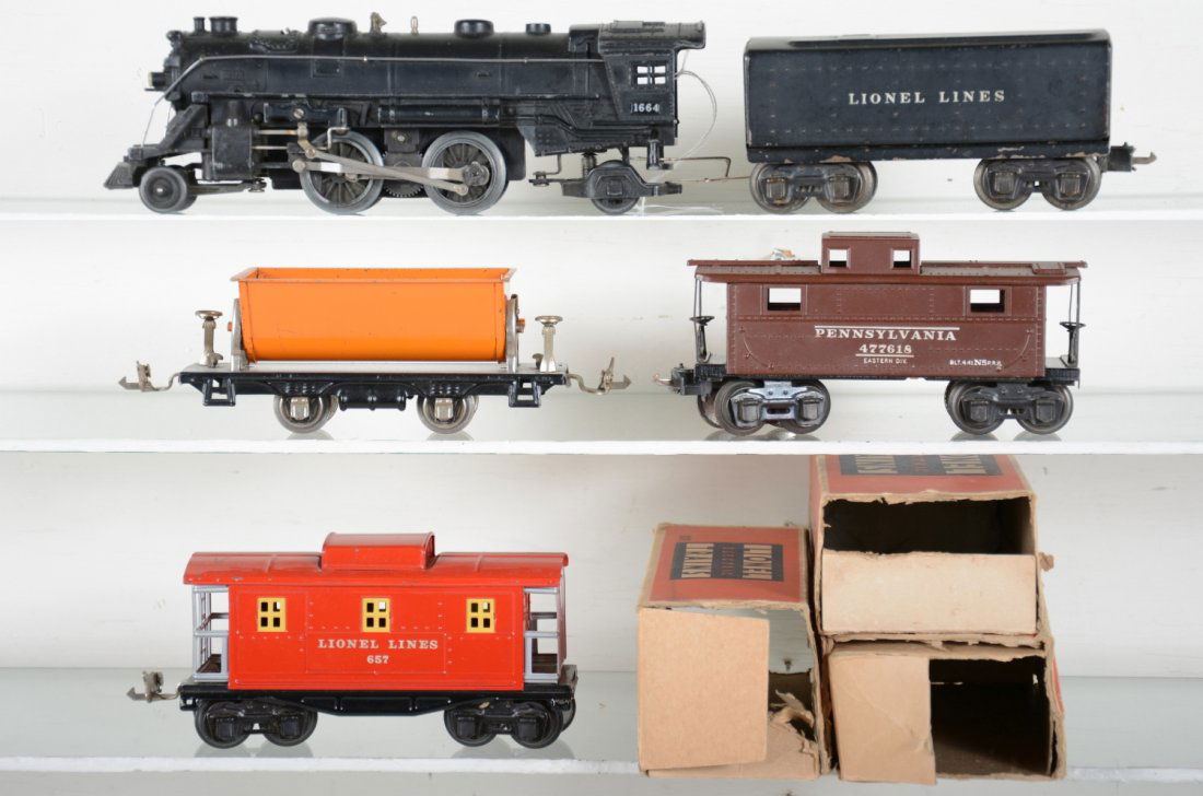 Lionel Prewar Group (1 of 4)