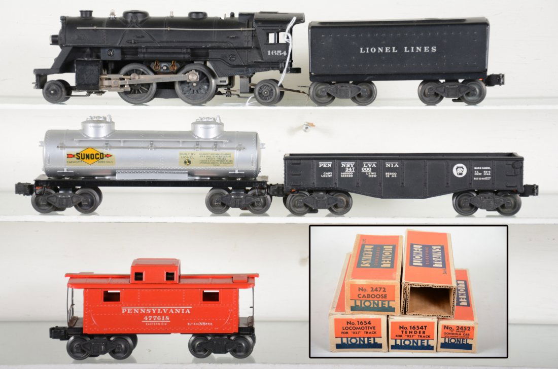 Boxed Lionel 1947 Freight Set (1 of 7)