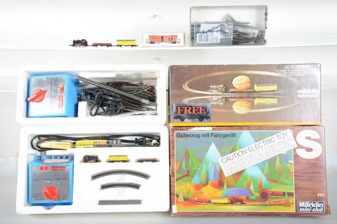 Marklin Z Gauge Starter Sets, Plus (1 of 3)