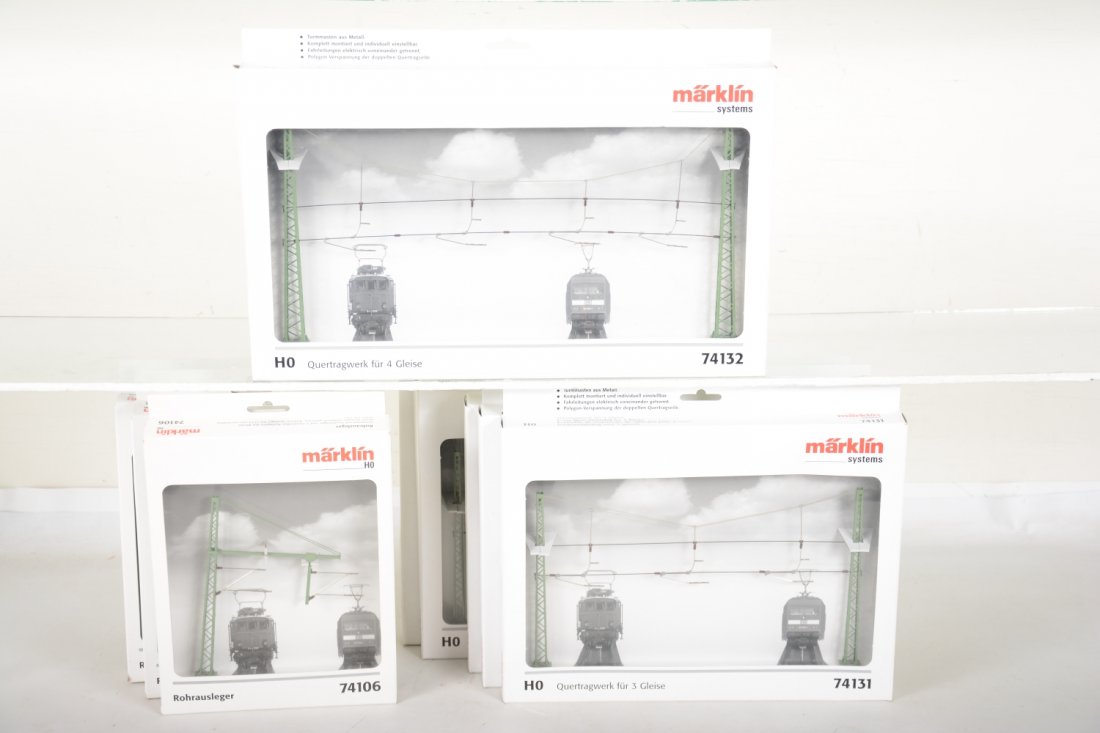 Marklin HO Overhead Cantenary Lot (1 of 2)