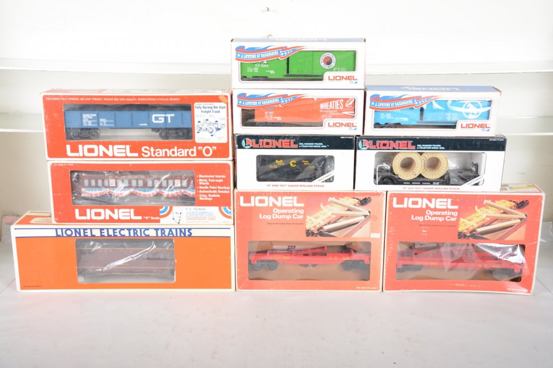 Assorted Lionel Modern Trains (1 of 2)