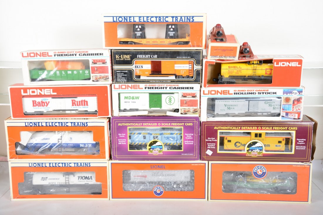 Assorted Modern Rolling Stock (1 of 2)