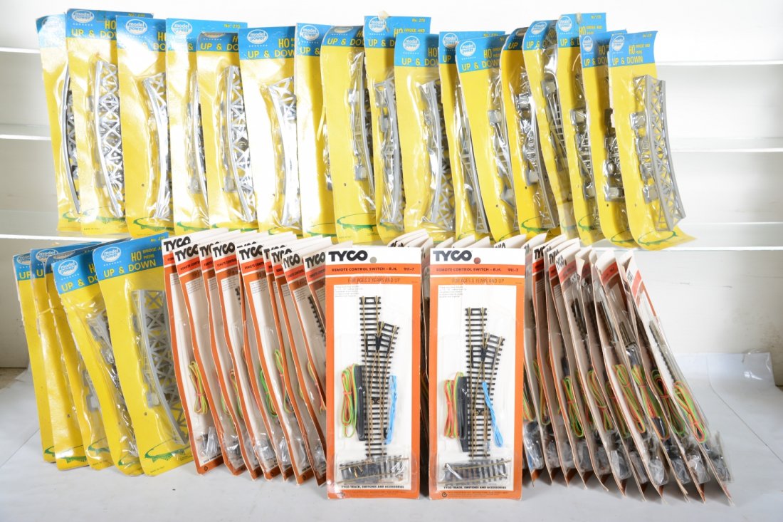 Store Stock HO Accessories (1 of 1)