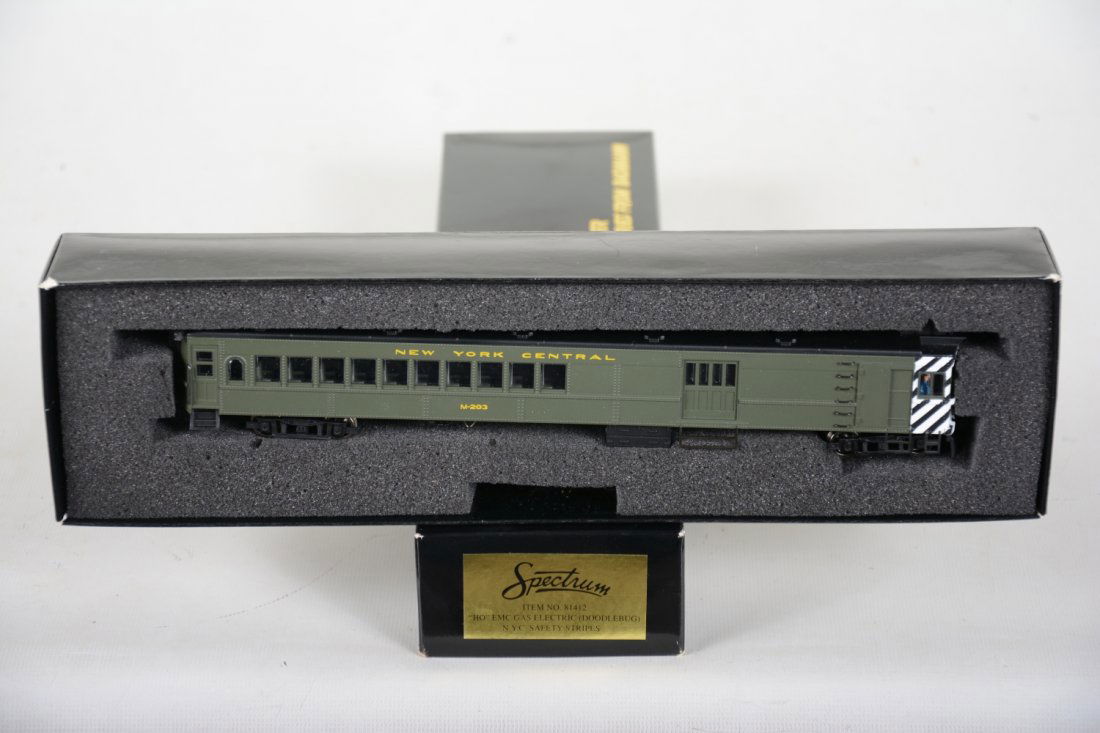 Bachmann HO 81412 NYC Gas Electric (1 of 4)