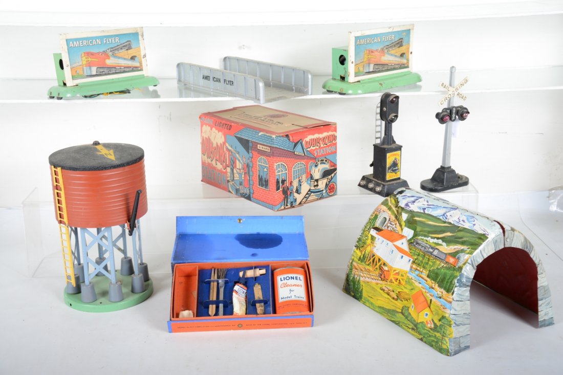 American Flyer, Marx & Lionel Accessories (1 of 2)