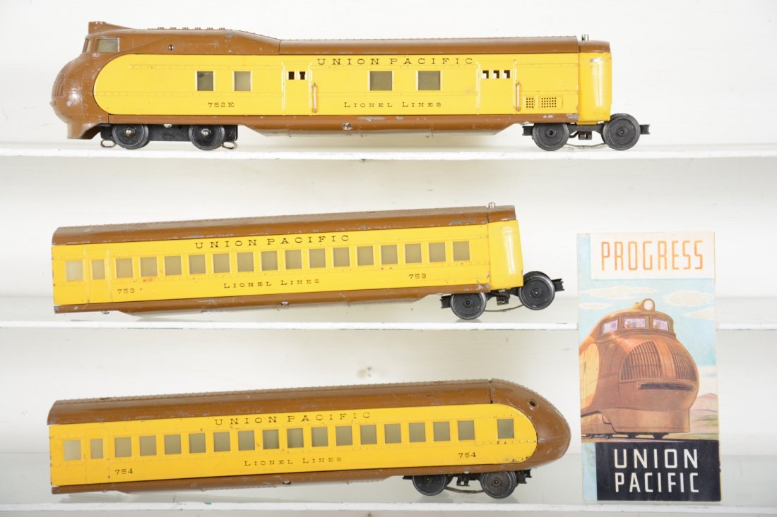 Lionel 752E City Of Portland Streamliner, Plus (1 of 4)